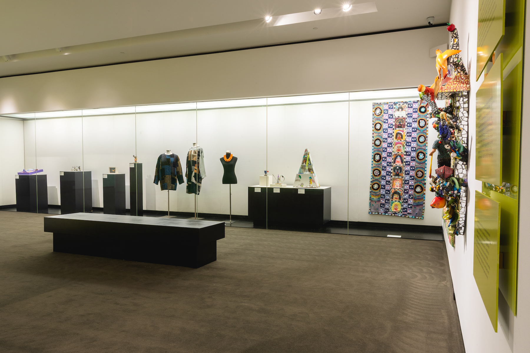 Pieces Installation Jarvis Lawson