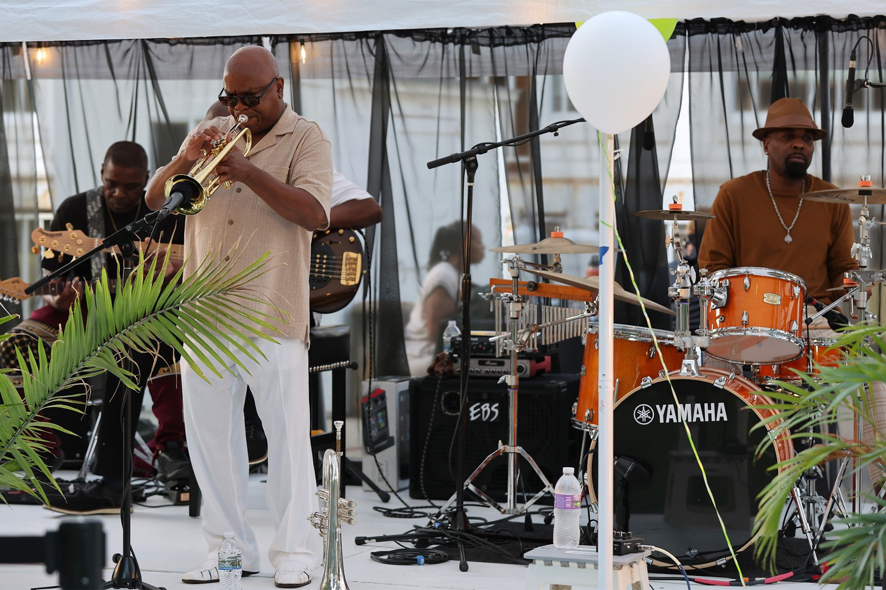 Groov'n In The Garden Photo Pat A. Robinson