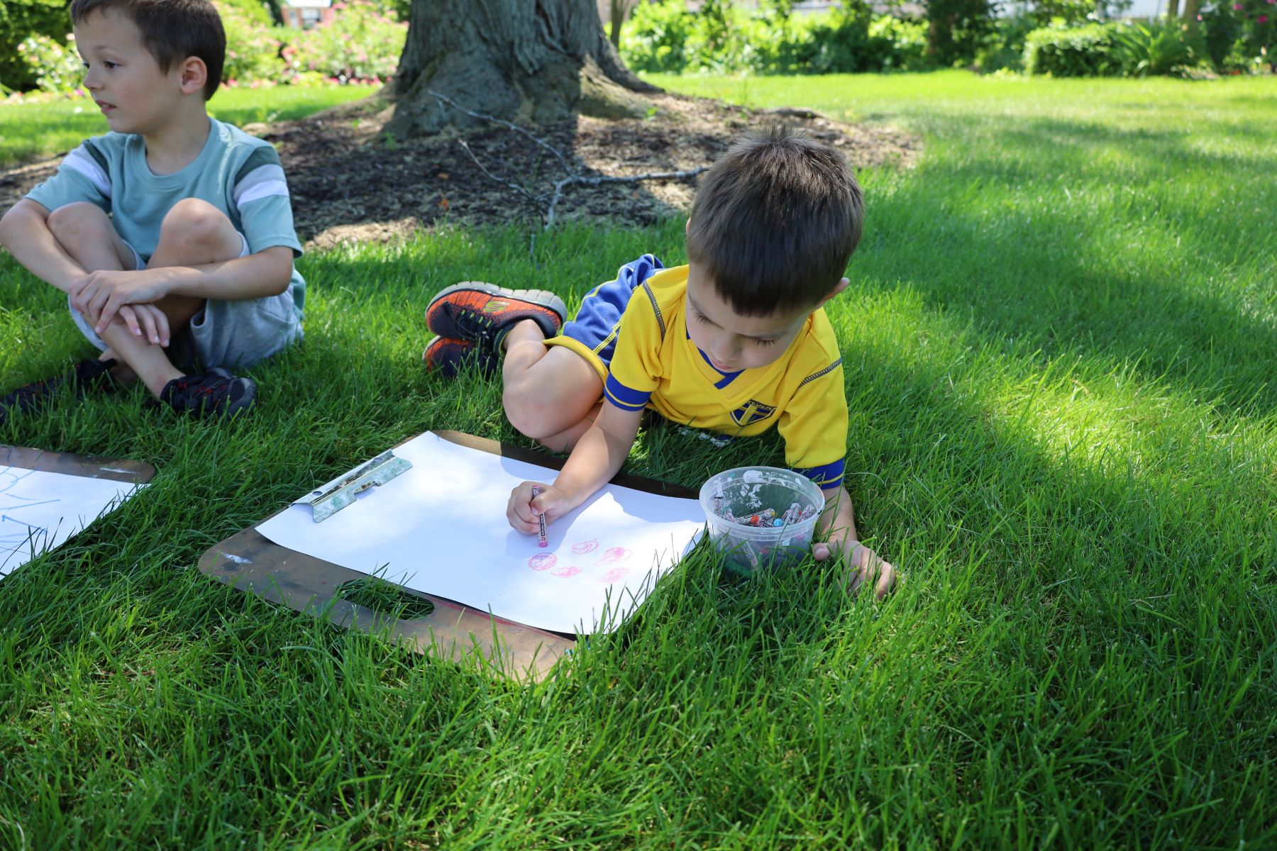 Little Kid In Garden Drawing Wk 1 Su 22