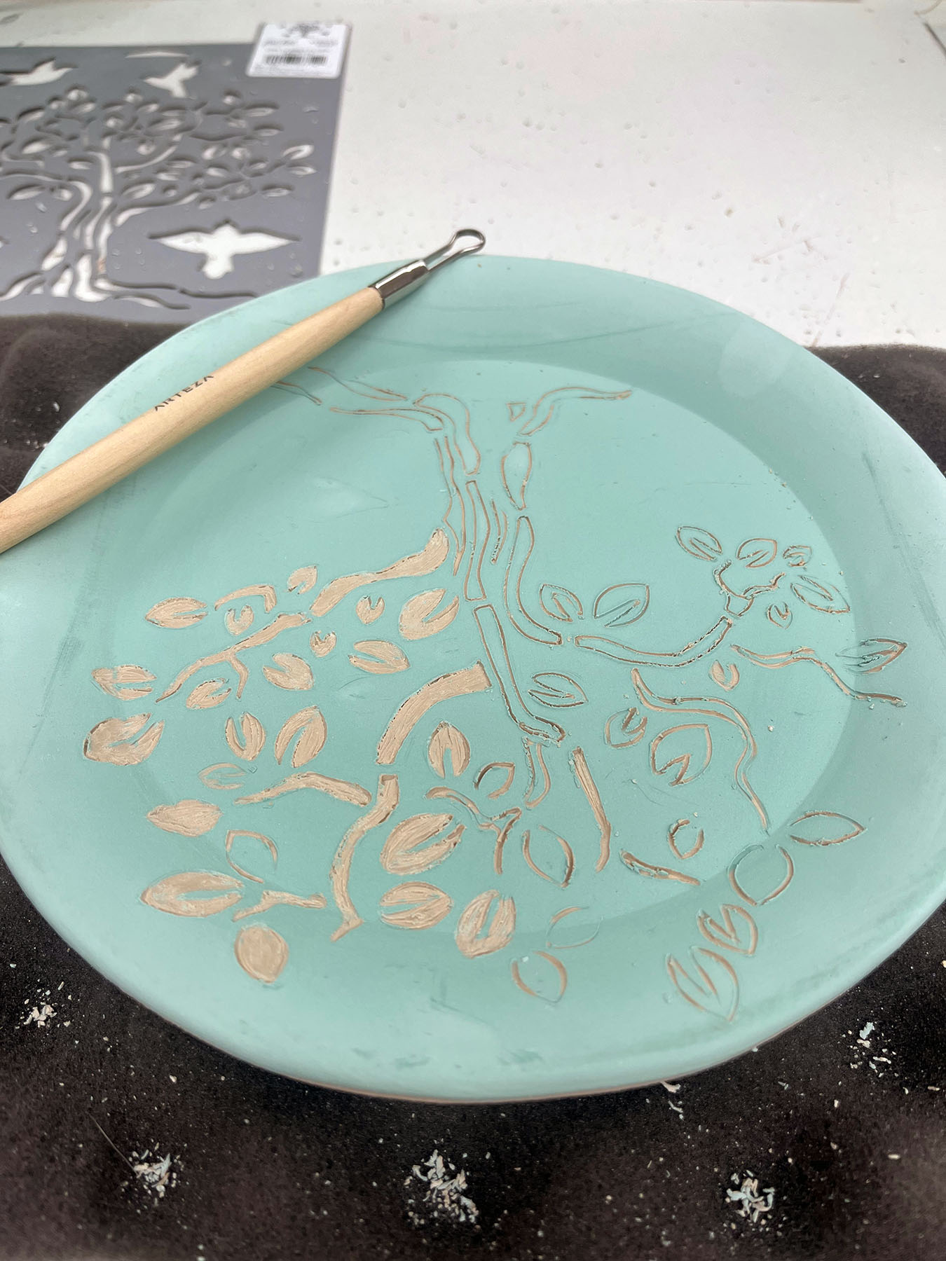 Sgraffito Plate Tree Stencil