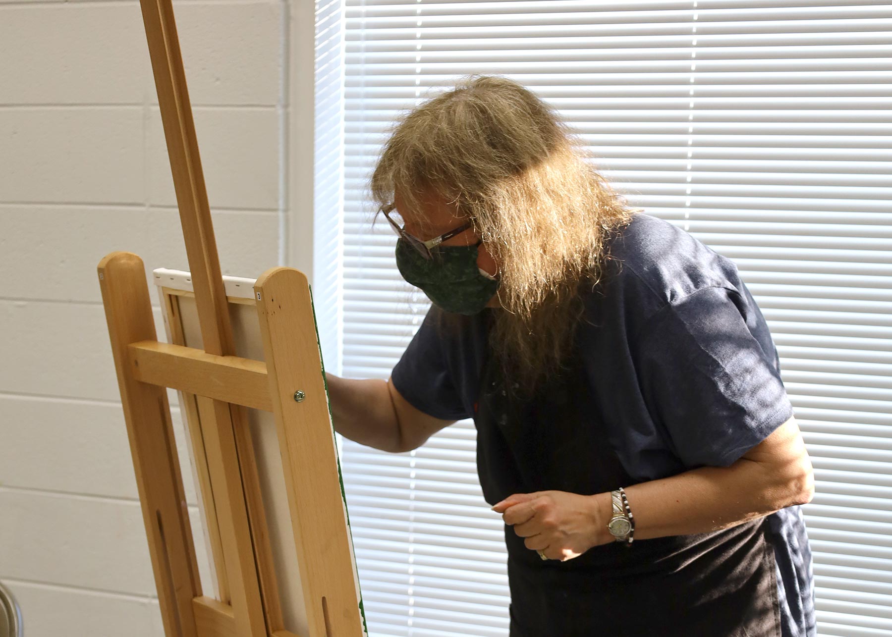 Woman Painting At Easel 2021 Crop