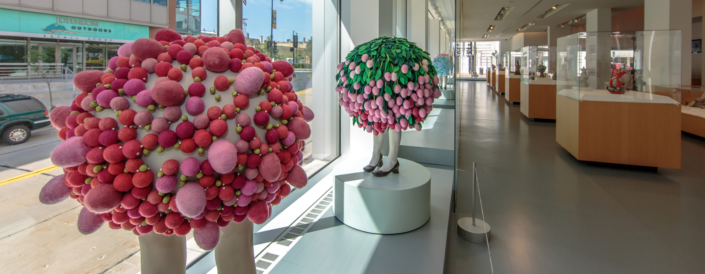 Jessica Calderwood Exhibition Install Header Jessica Calderwood Exhibition Install Header