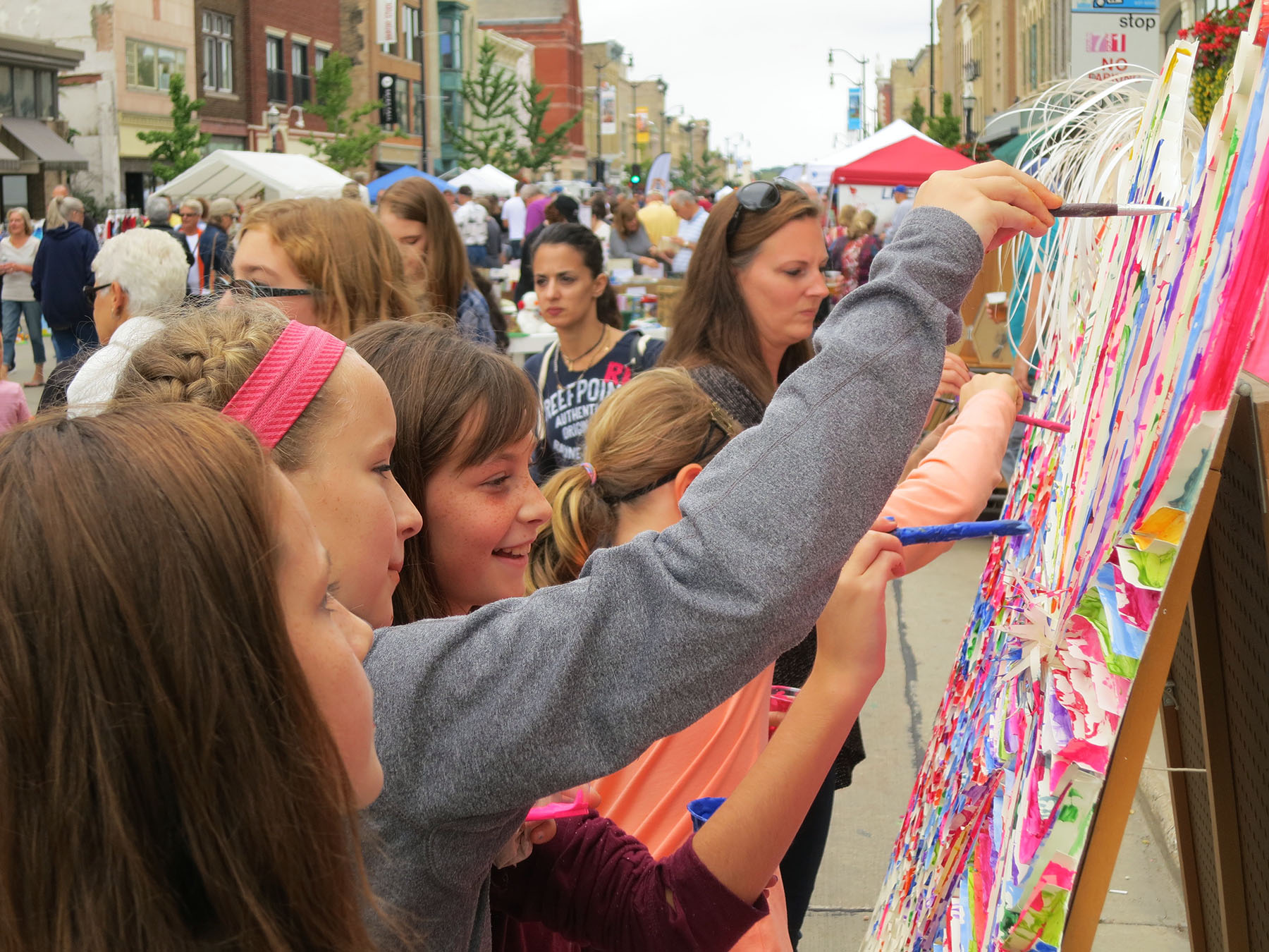 Party On The Pavement 2016